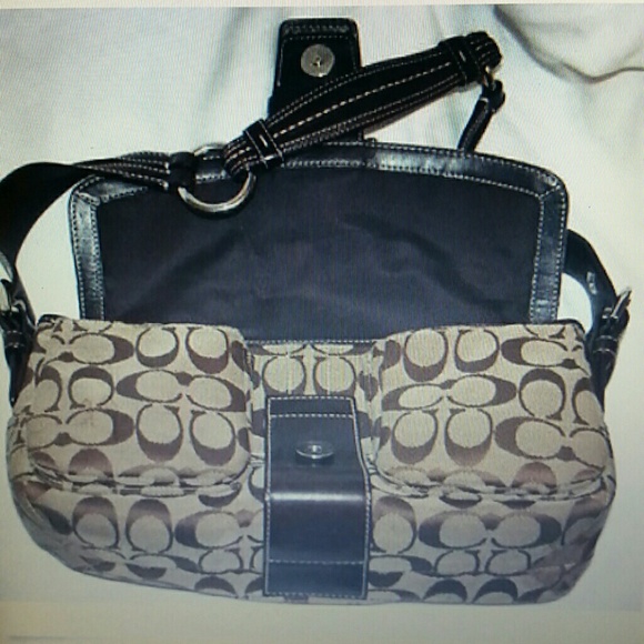 Coach Signature canvas Leather Handbag Beige Purse Medium Shoulder Bag $325 - Picture 4 of 4